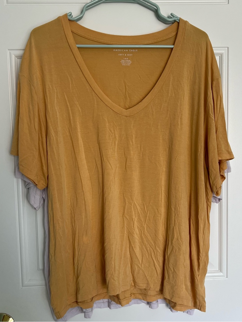 American Eagle Outfitters Soft & Sexy V-Neck Short Sleeve Tee bundle! - Picture 6 of 7